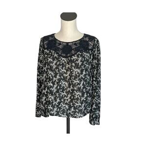 Xhilaration black floral print top with crochet yoke Size M